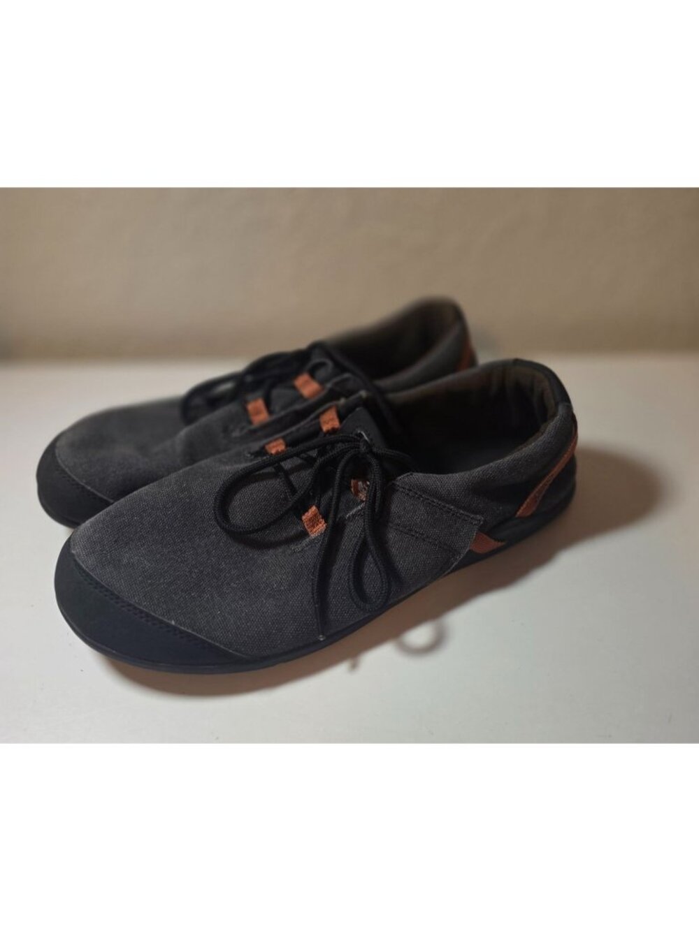 Xero Ipari Hana Men's Gray Orange Barefoot Sneakers size 11